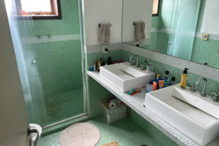Casa à venda com 4 quartos, sendo 1 suíte,  em Vila Morumbi, São Paulo, SP