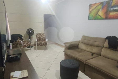 Casa à venda com 4 quartos, sendo 3 suítes, em Jardim Vila Galvão, Guarulhos, SP