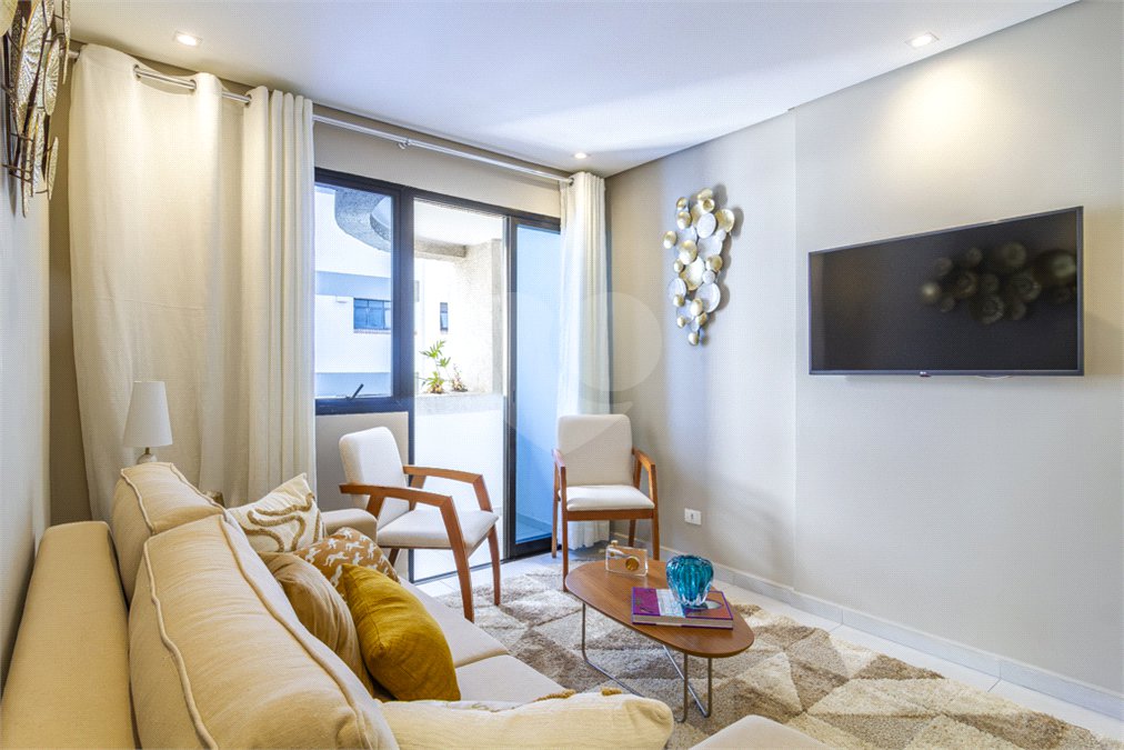 Apartamento à venda com 3 quartos em Campo Belo, São Paulo, SP