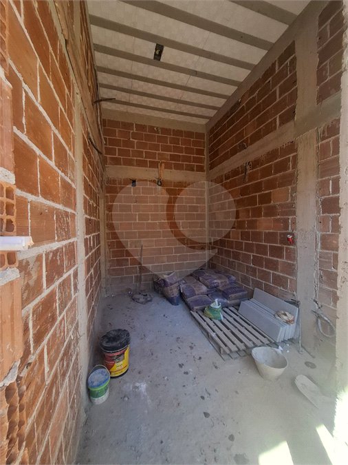 Casa à venda com 2 quartos, sendo 1 suíte,  no condomínio Campina Grande, Rio de Janeiro - RJ