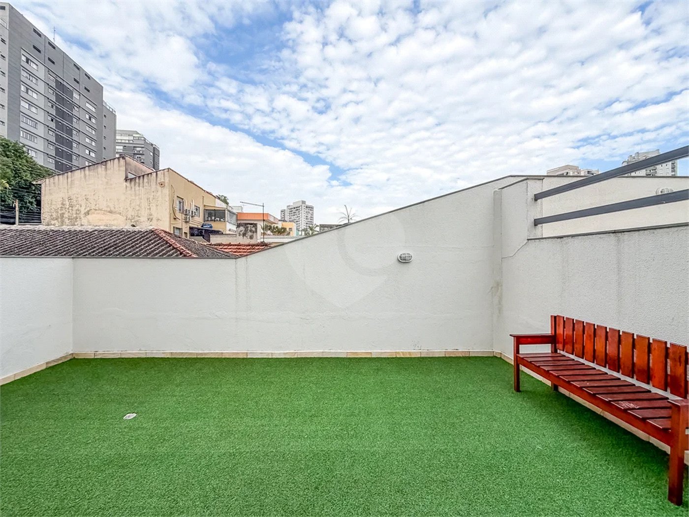 APARTAMENTO 2 QUARTOS 2 VAGAS À VENDA NA SAÚDE VENDER