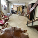 Casa à venda, 742 m², com piscina, 5 suítes, em Embu das Artes