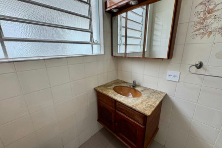 CASA AMPLA COM QUINTAL  150m² - 1.799.000,00 - Aparecida - Santos/SP