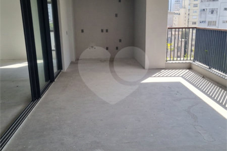 Apartamento à venda com 4 suítes em Cerqueira César, São Paulo, SP