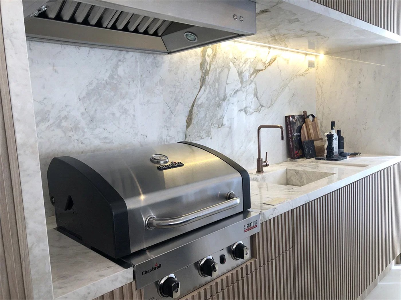 Apartamento à venda com 5 quartos, sendo 4 suítes, em Pinheiros, São Paulo, SP