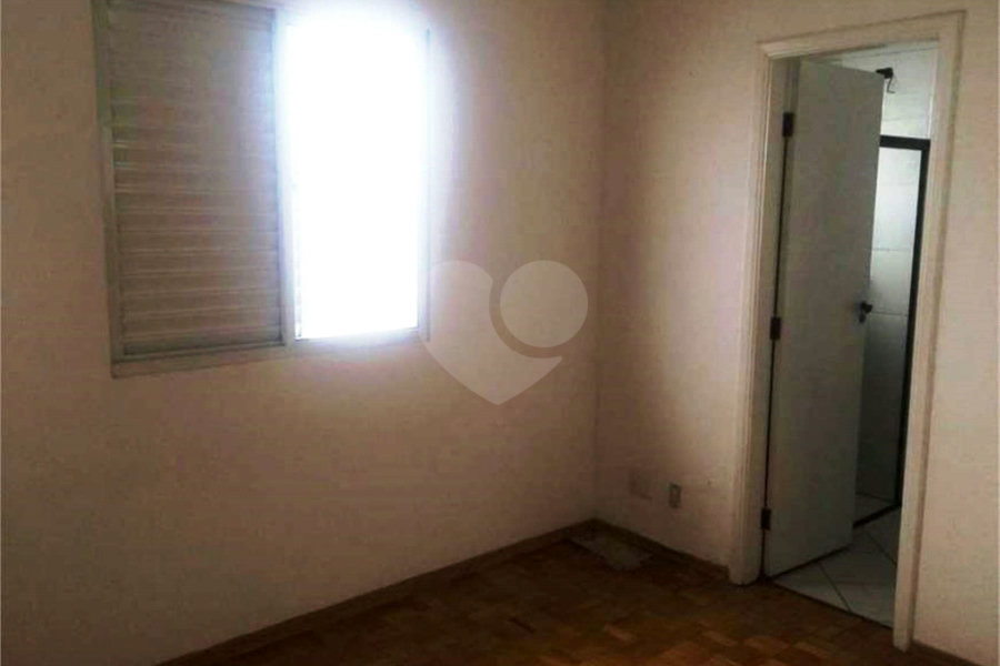 Casa à venda com 3 quartos, sendo 1 suíte, no condomínio Vila das Macieiras, São Paulo - SP