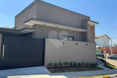 Casa à venda com 3 quartos no condomínio Mearim, São Paulo - SP