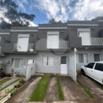 Casa à venda com 2 quartos no condomínio Carvalho Lagares, Poá - SP