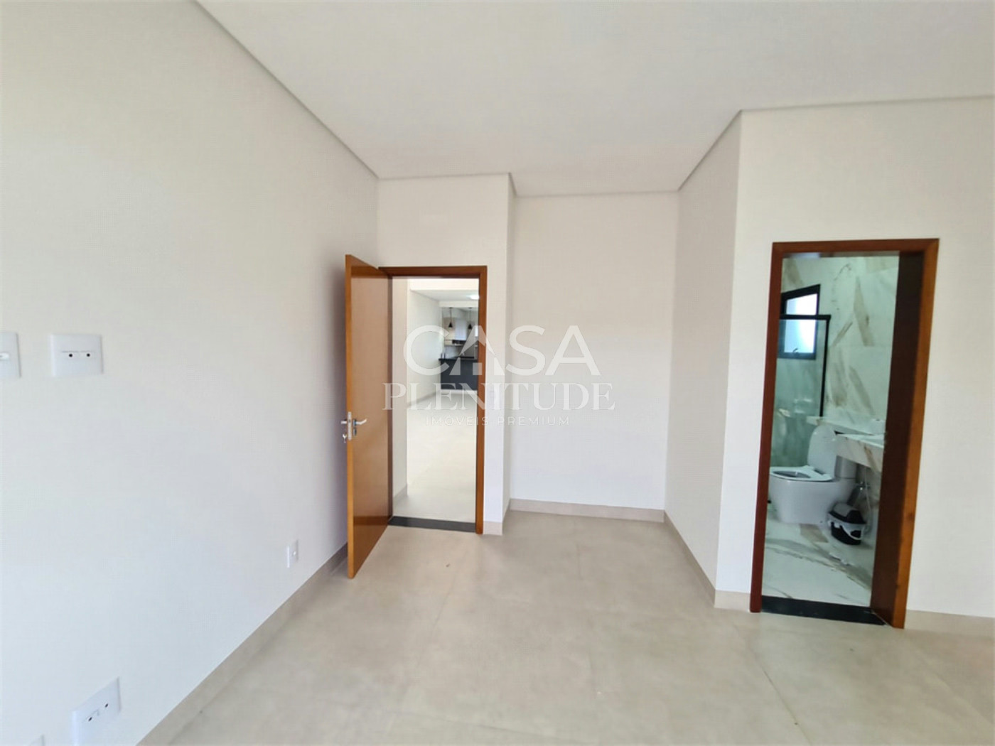 Casa em condomínio à venda com 5 quartos, sendo 3 suítes, em Wanel Ville, Sorocaba, SP