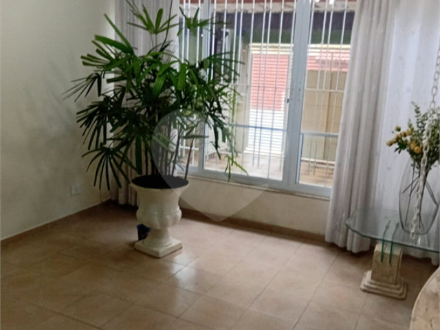 Sobrado à venda com 3 quartos, sendo 1 suíte,  em Tremembé, São Paulo, SP