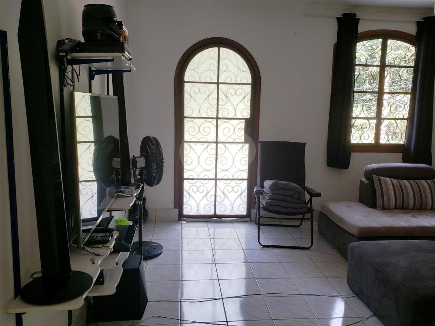 Sobrado à venda com 4 quartos, sendo 1 suíte, em Jardim Floresta, São Paulo, SP