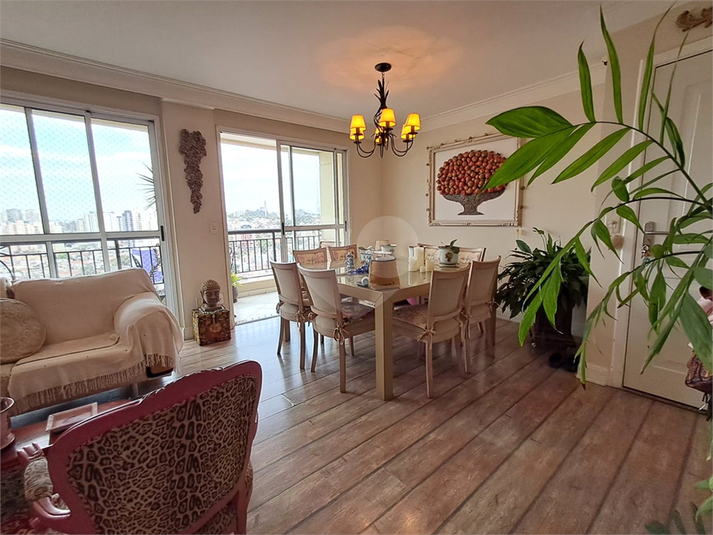 Apartamento à venda com 2 suítes em Vila Romana, São Paulo, SP