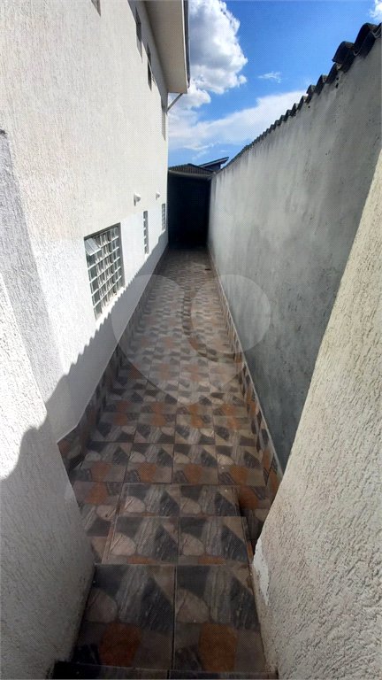 Casa Térrea à venda com 2 suítes em Jardim São Francisco, Mogi das Cruzes, SP