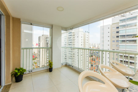 Apartamento à venda com 3 quartos, sendo 2 suítes,  em Tatuapé, São Paulo, SP