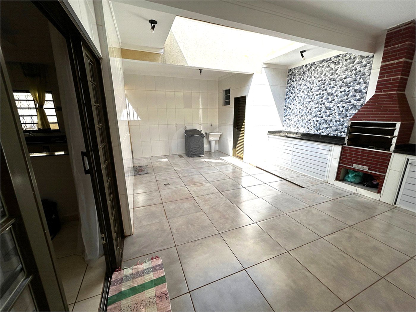 Casa à venda com 2 quartos, sendo 1 suíte, em Parque dos Flamboyans, Ribeirão Preto, SP