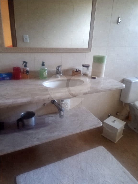 Casa à venda com 2 suítes em Jardim Santa Bárbara, Atibaia, SP