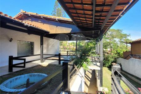 Casa à venda com 4 quartos, sendo 2 suítes, em Ferradura, Armação dos Búzios, RJ