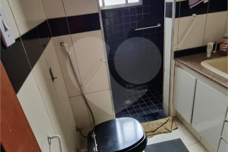 Sobrado à venda com 3 quartos, sendo 1 suíte,  em Jardim Franca, São Paulo, SP