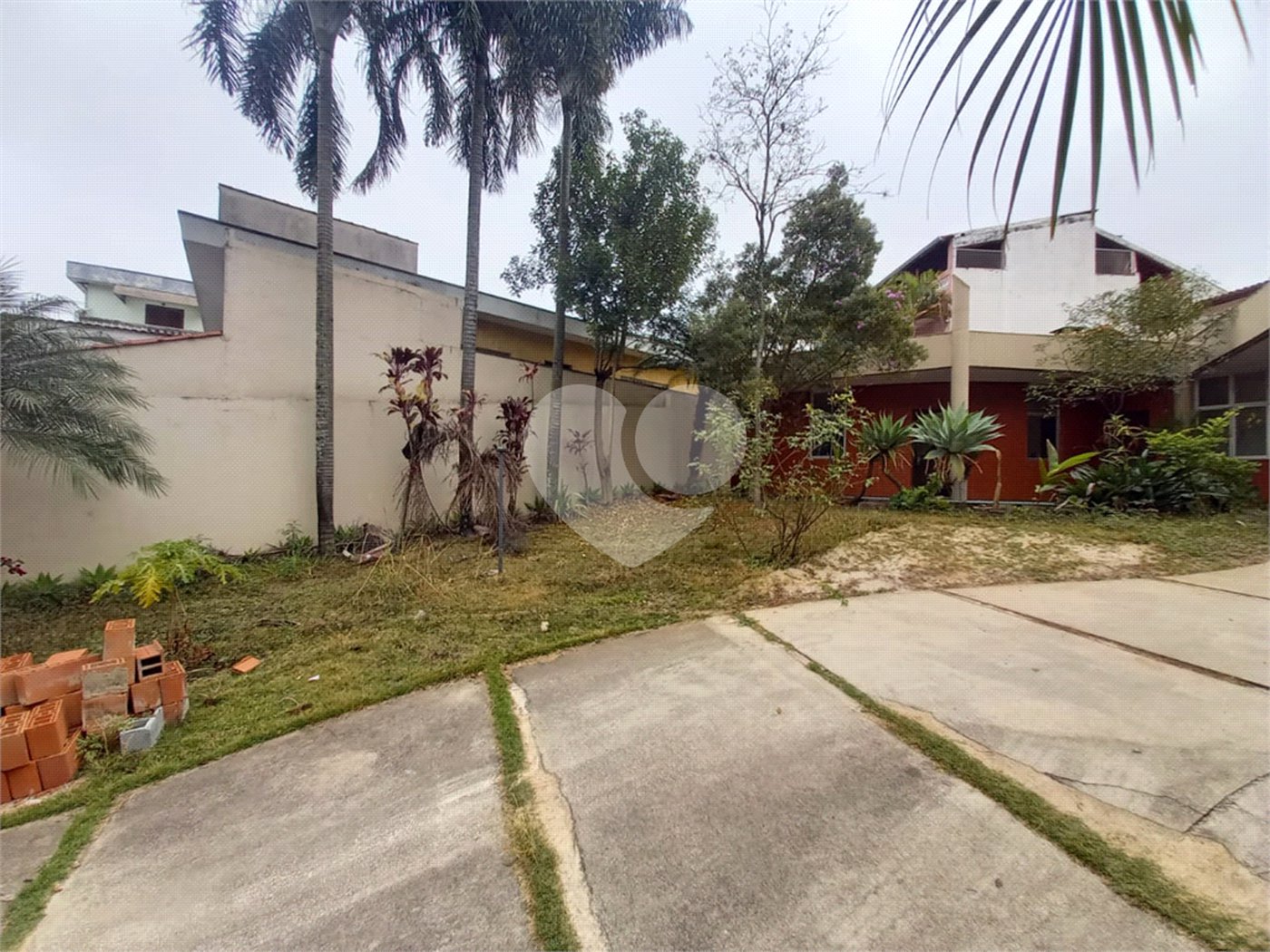 Sobrado à venda com 3 suítes em Tremembé, São Paulo, SP