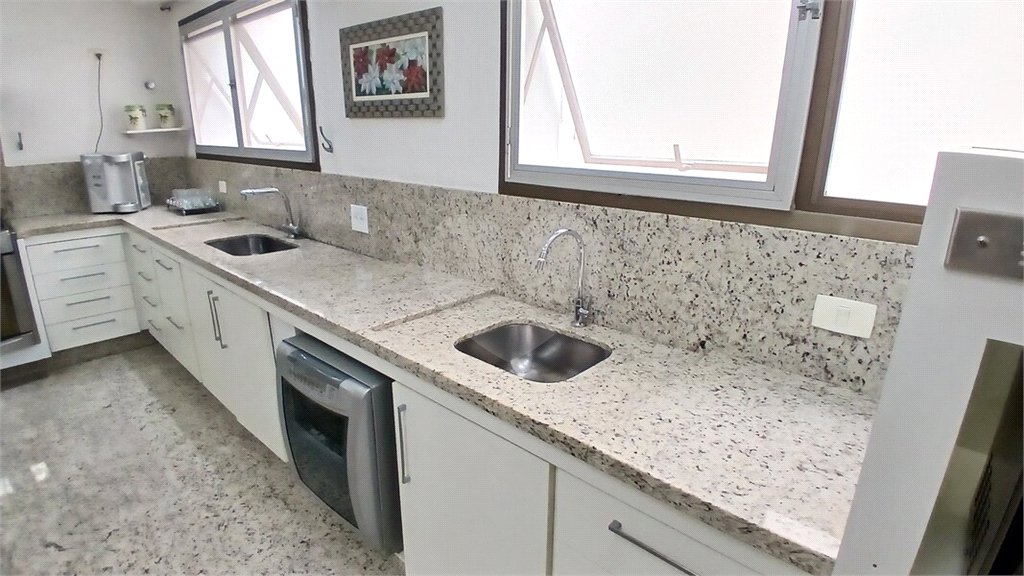 Apartamento à venda com 4 quartos, sendo 2 suítes, em Santana, São Paulo, SP