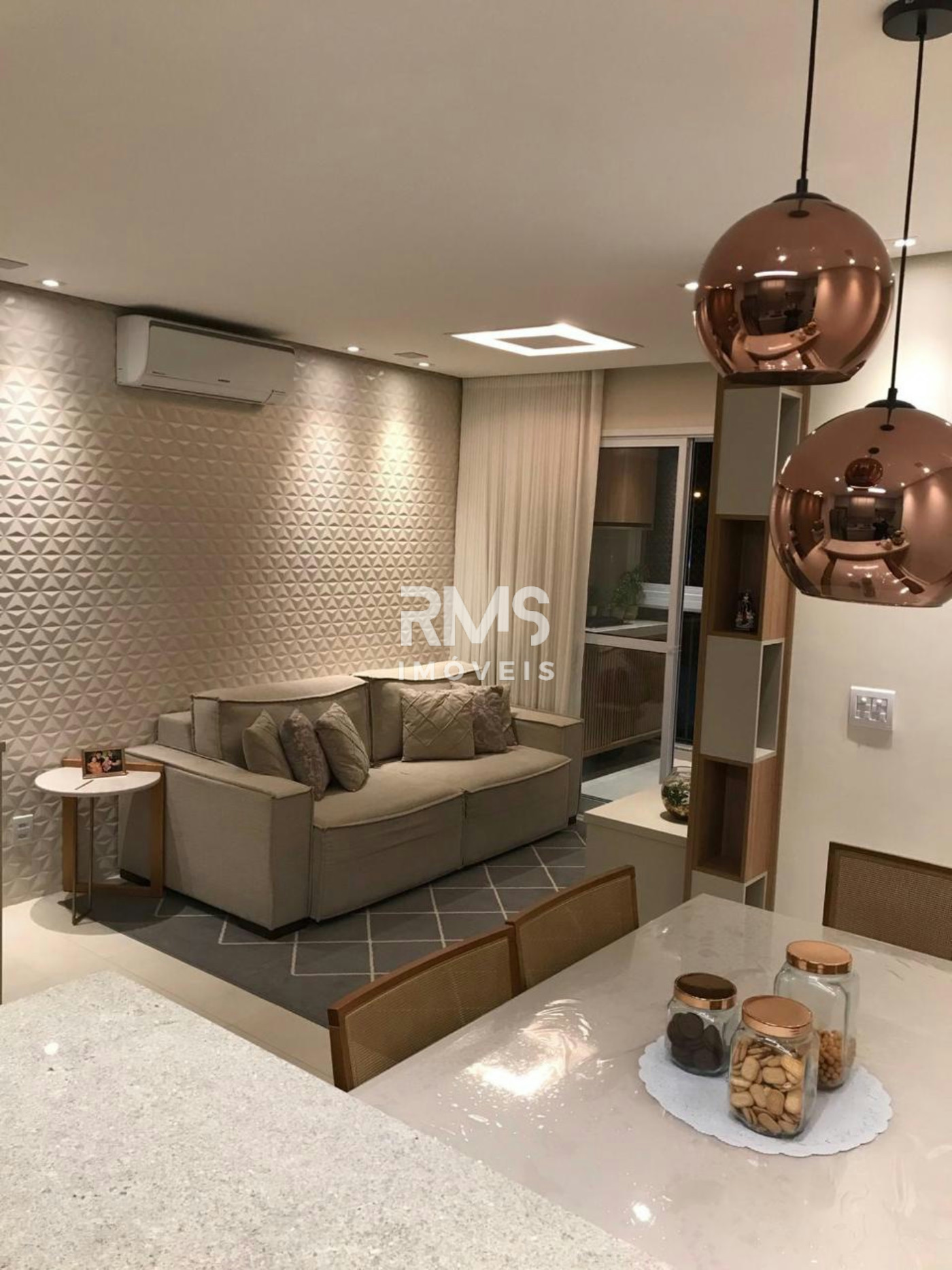 Belíssimo à venda com 3 quartos, sendo 1 suíte, no condomínio Residencial Ilhas Mediterrâneo, Itu - SP