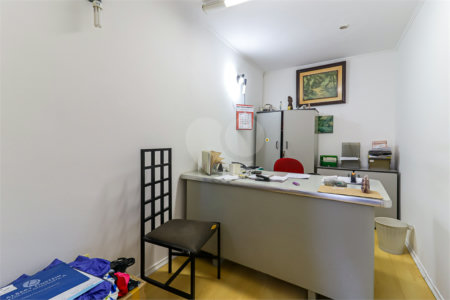 Casa à venda com 3 quartos, sendo 1 suíte, em Mirandópolis, São Paulo, SP