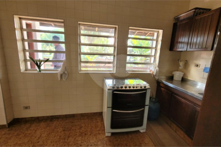 Casa Térrea à venda com 2 quartos, sendo 1 suíte, em Alto da Boa Vista, São Paulo, SP
