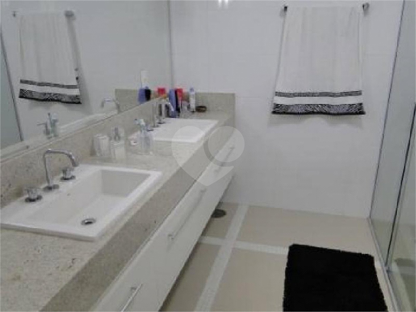 Sobrado à venda com 3 suítes em Vila Nova Socorro, Mogi das Cruzes, SP
