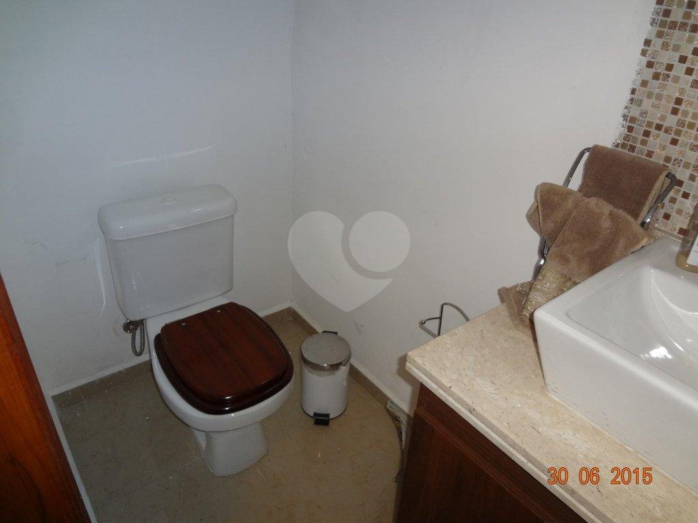 Casa Térrea à venda com 3 quartos, sendo 1 suíte, em Vila Irmãos Arnoni, São Paulo, SP