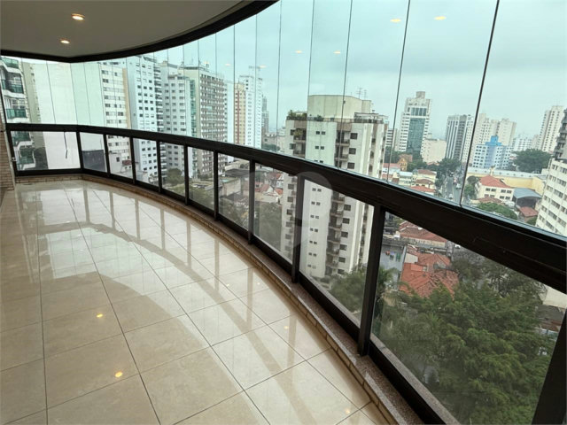 Apartamento à venda com 4 suítes em Santana, São Paulo, SP