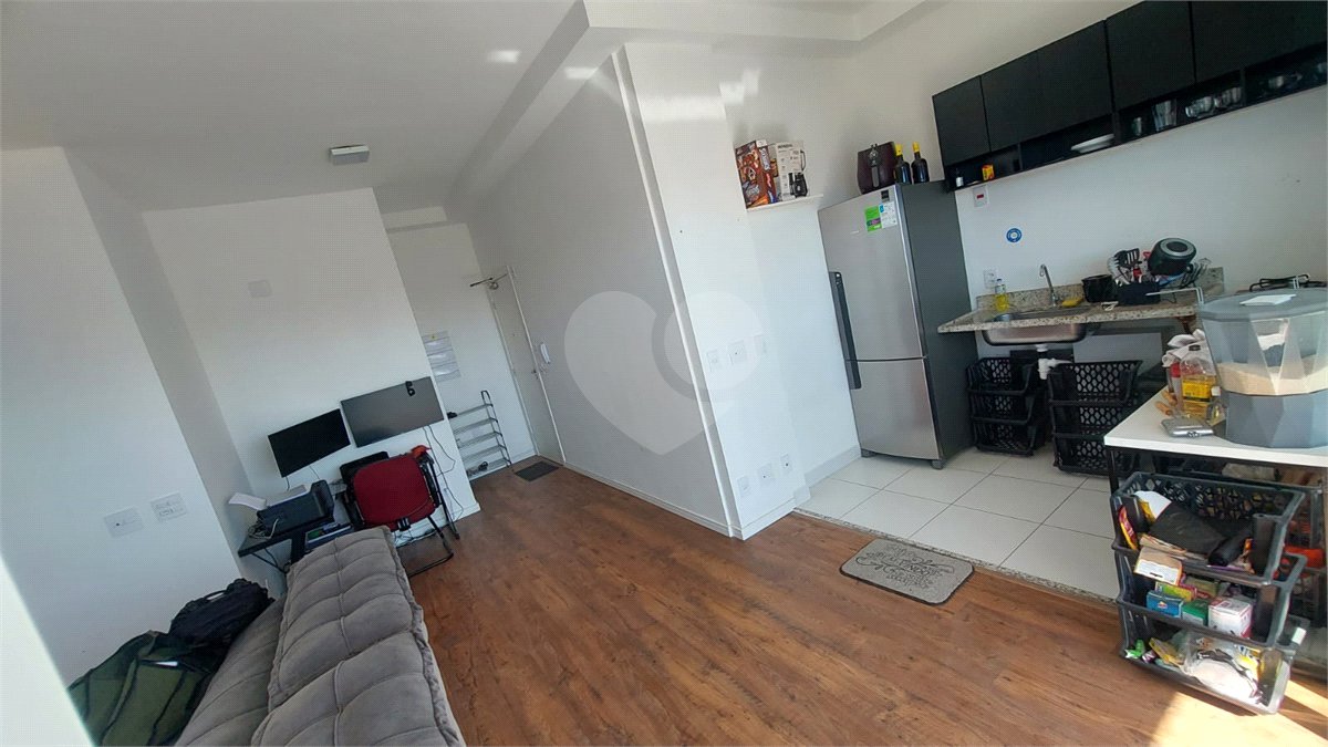 Apartamento para alugar com 3 quartos, sendo 2 suítes, em Barueri, Barueri, SP