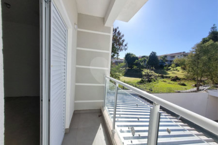 Casa à venda com 3 quartos, sendo 1 suíte, no condomínio Residencial Américo Figueiredo, Sorocaba - SP