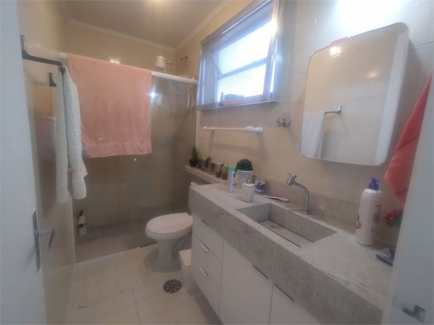 Apartamento Residencial à venda, Parque Enseada, Guarujá - AP0516.