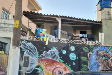 Sobrado à venda com 3 quartos em Vila Basileia, São Paulo, SP