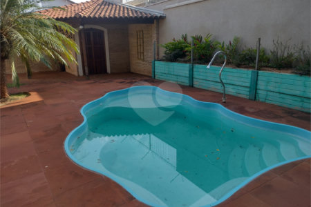 Sobrado à venda com 3 quartos, sendo 2 suítes, em Jardim Residencial Santa Mônica, Araraquara, SP