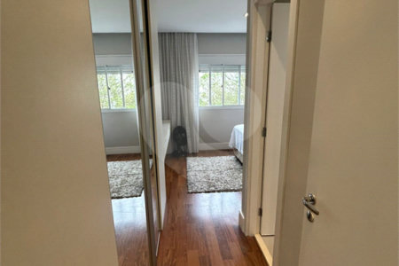 Apartamento à venda com 2 suítes em Parque Reboucas, São Paulo, SP