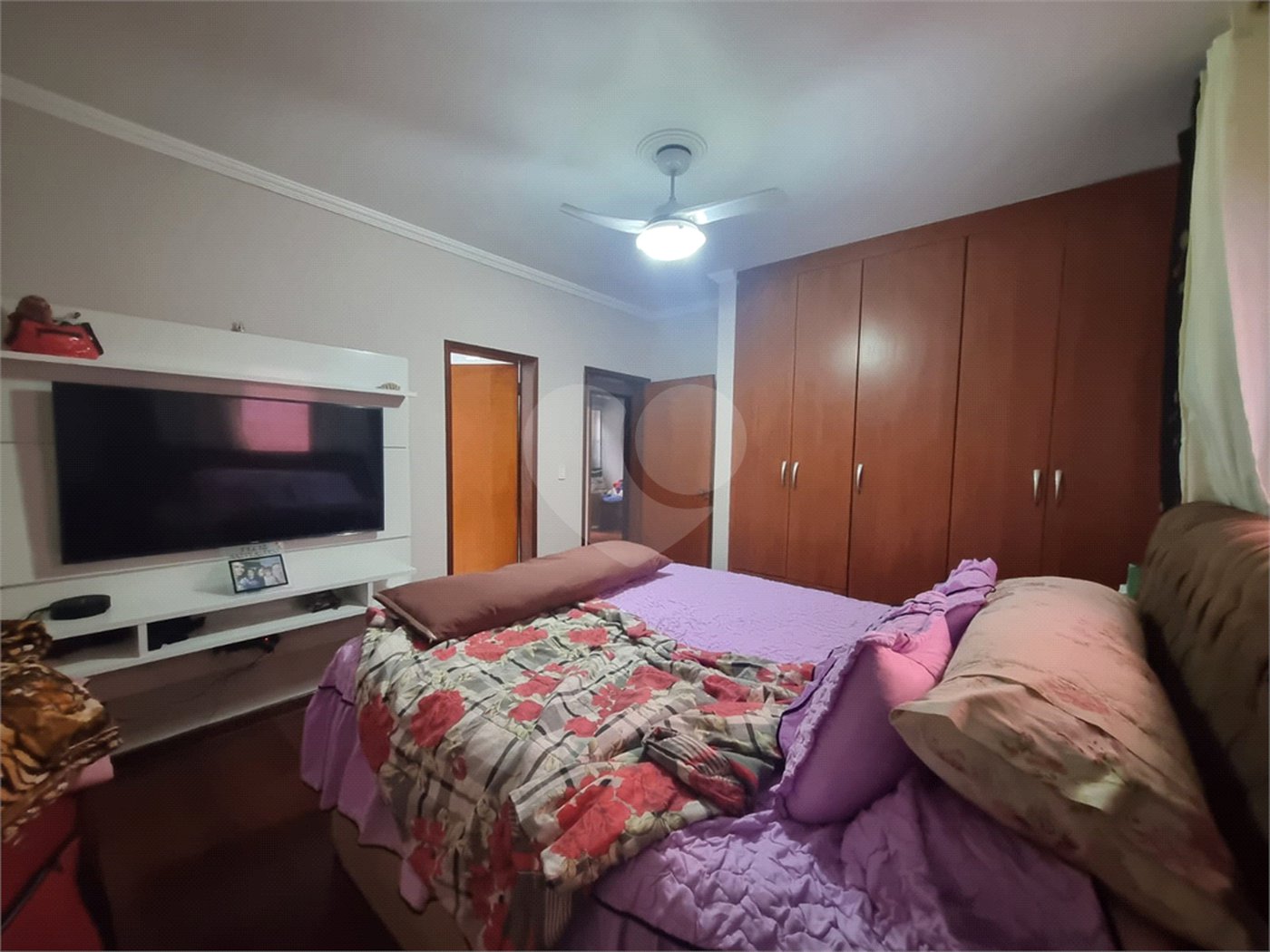 Casa à venda com 4 quartos, sendo 1 suíte, em Jardim São Carlos, Sorocaba, SP