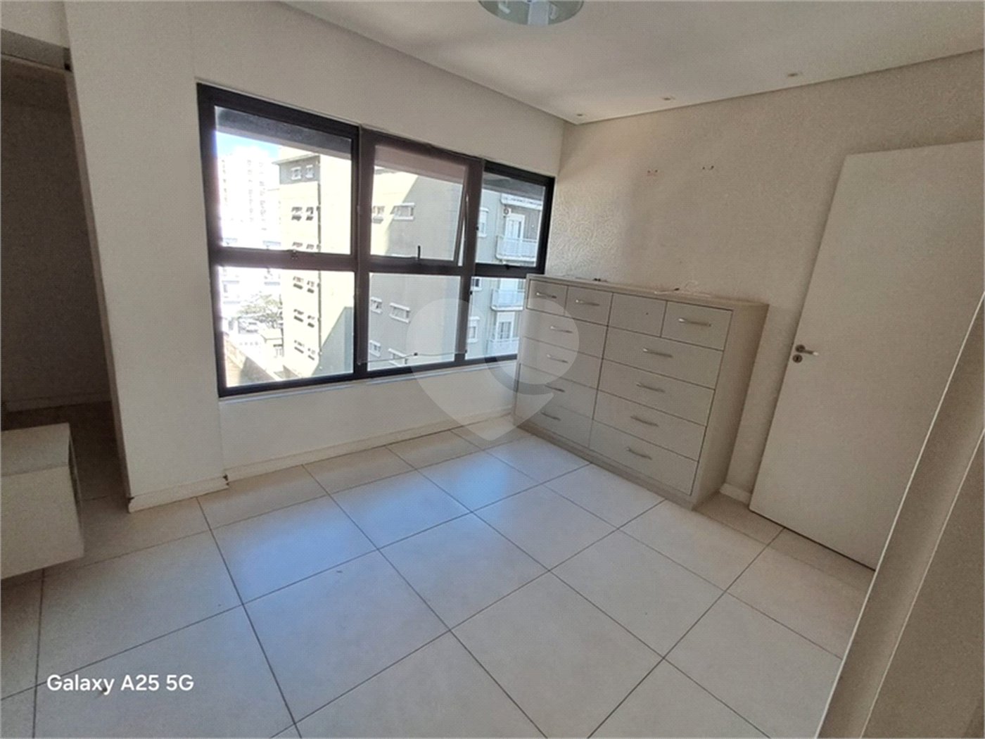 Apartamento à venda com 2 quartos, sendo 1 suíte,  em Parque Campolim, Sorocaba, SP
