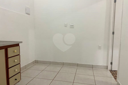 Sobrado para alugar em Vila Romana, São Paulo, SP