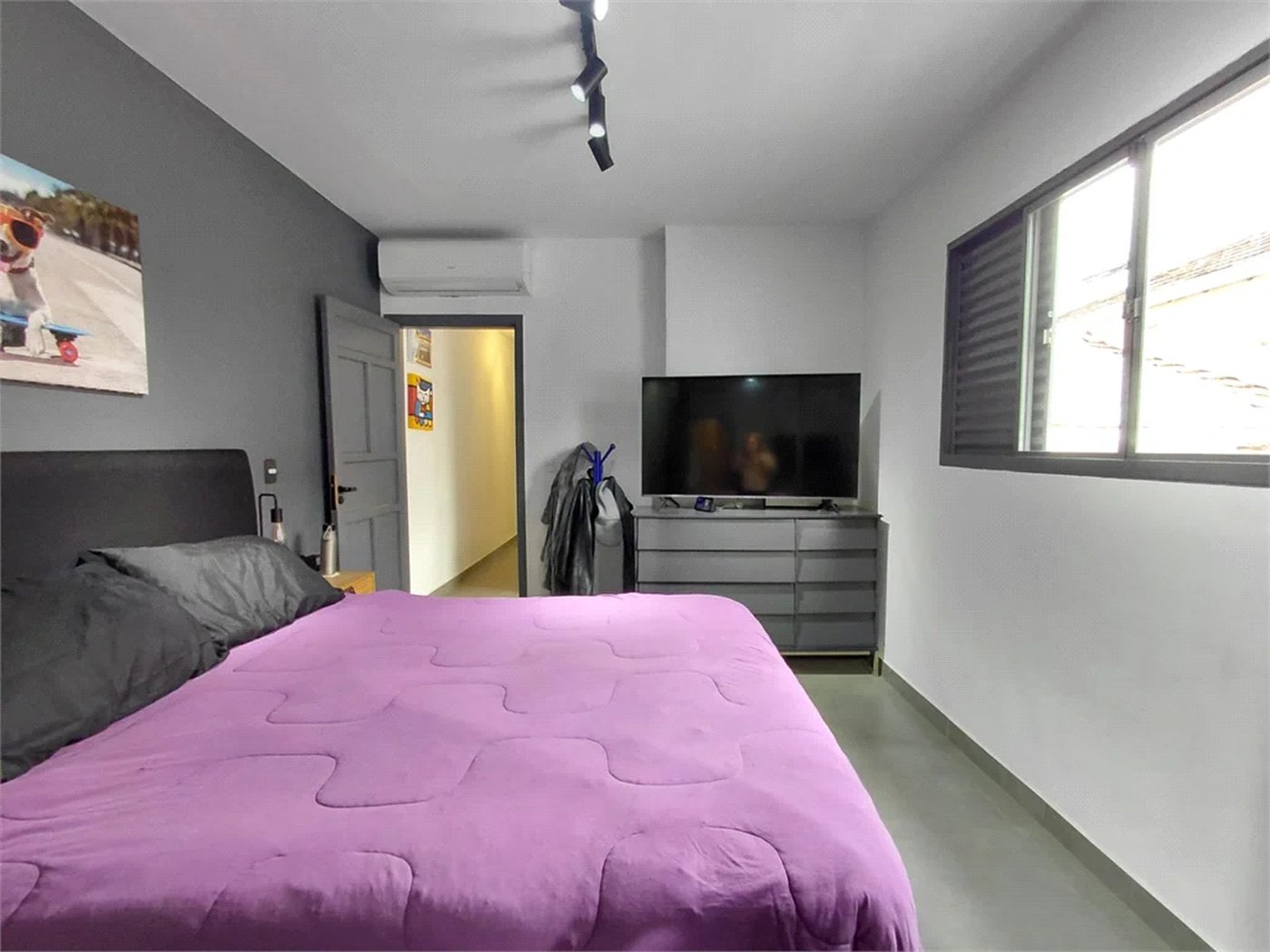 Sobrado à venda com 3 quartos, sendo 1 suíte,  em Vila Romana, São Paulo, SP