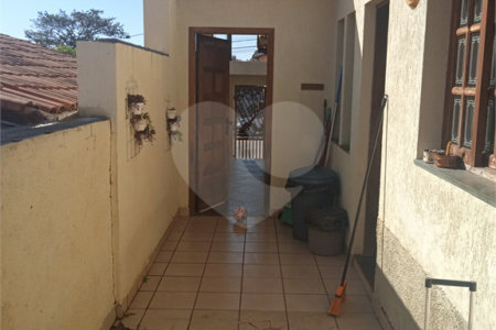 Casa à venda com 8 quartos, sendo 3 suítes, em Jardim Terceiro Centenário, Atibaia, SP