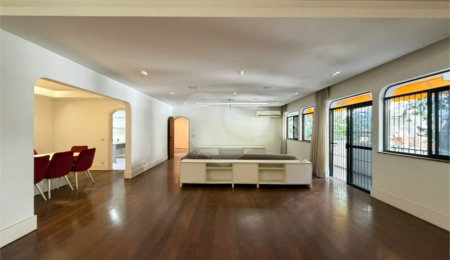 Apartamento à venda com 5 quartos, sendo 3 suítes,  em Tijuca, Rio de Janeiro, RJ