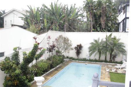 Casa à venda ou para alugar com 5 suítes em Jardim Leonor, São Paulo, SP