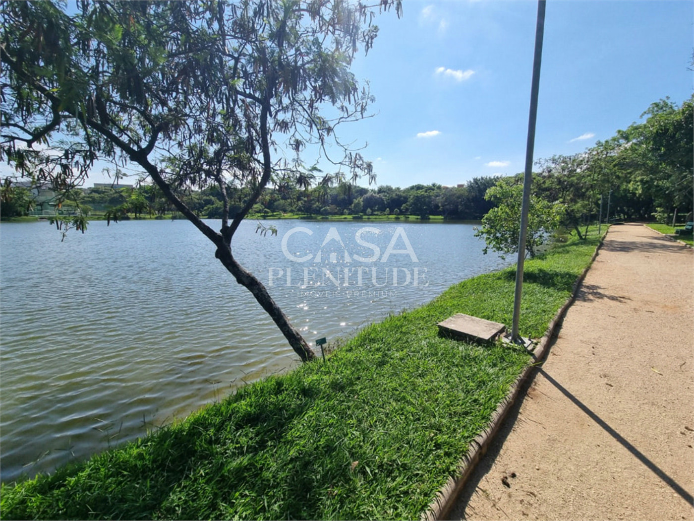 Casa em condomínio à venda com 3 quartos, sendo 1 suíte,  em Jardim Ibiti do Paço, Sorocaba, SP