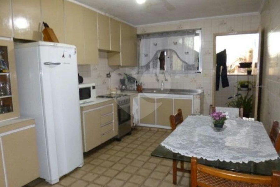 Sobrado à venda com 3 quartos, sendo 1 suíte, em Santana, São Paulo, SP