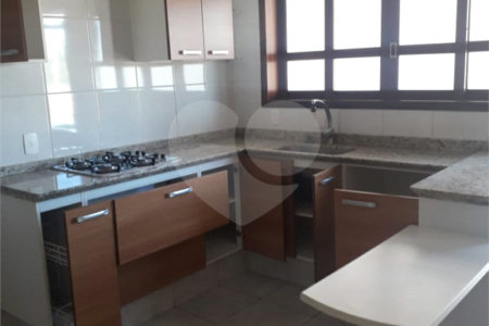 Casa à venda com 3 quartos, sendo 1 suíte, no condomínio Parque da Fazenda, Itatiba - SP