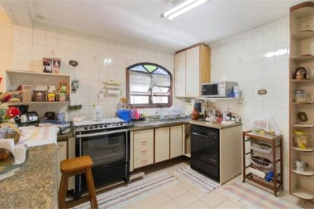 Casa à venda com 3 quartos, sendo 2 suítes,  em Jardim Santa Mena, Guarulhos, SP