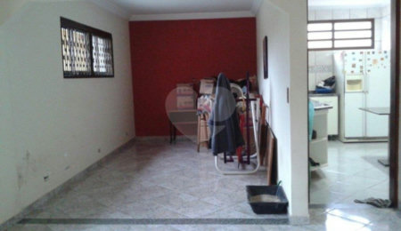 Sobrado à venda com 3 quartos, sendo 1 suíte,  em Tremembé, São Paulo, SP