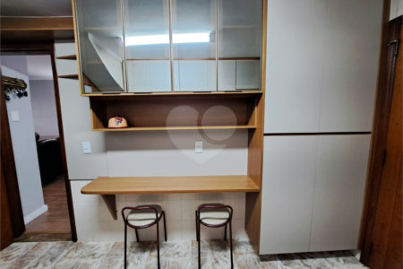 Sobrado à venda com 3 quartos, sendo 1 suíte, em Vila Gomes Cardim, São Paulo, SP