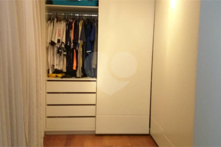 Casa à venda com 4 quartos, sendo 3 suítes,  em Jardim Bonfiglioli, São Paulo, SP